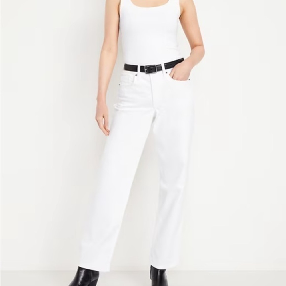 Old Navy White High-Waisted straight leg Jeans NWT